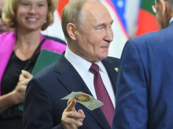 Putin Flashes Symbolic BRICS Note, Signals De-Dollarisation Push