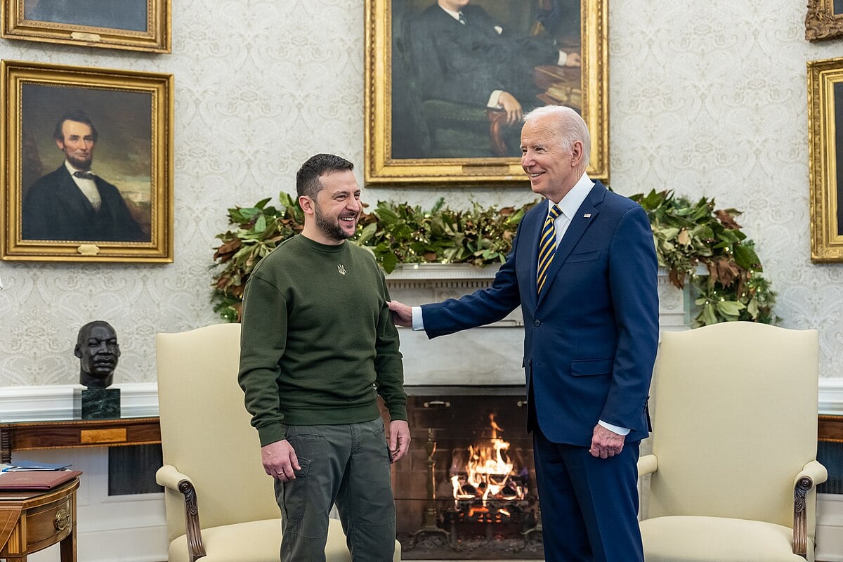 Joe Biden and Volodymyr Zelensky in the Oval Office of the White House