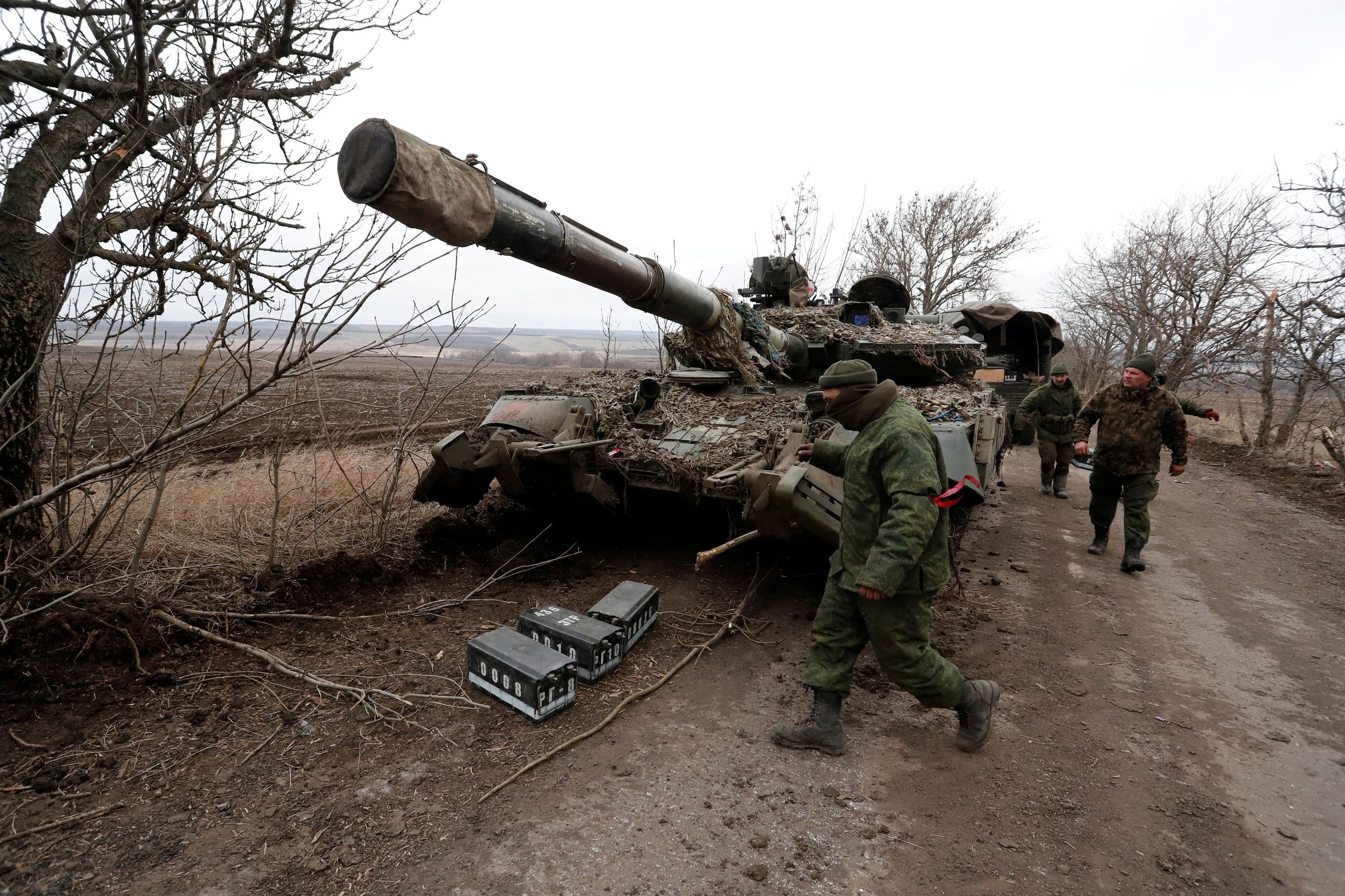 Russian forces in Donetsk after capturing Komyshuvakha village in Donbass