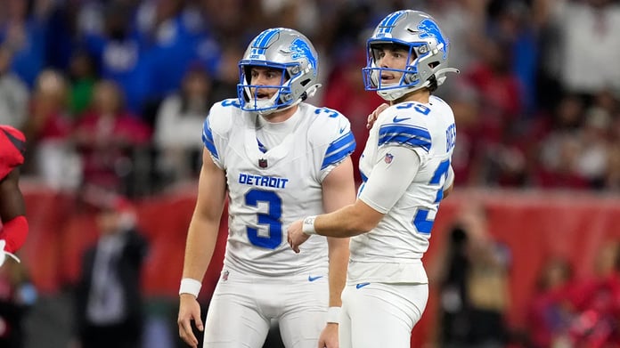 detroit lions vs houston texans, match player stats, jake bates 52 yard field goal, 2024 lions texans