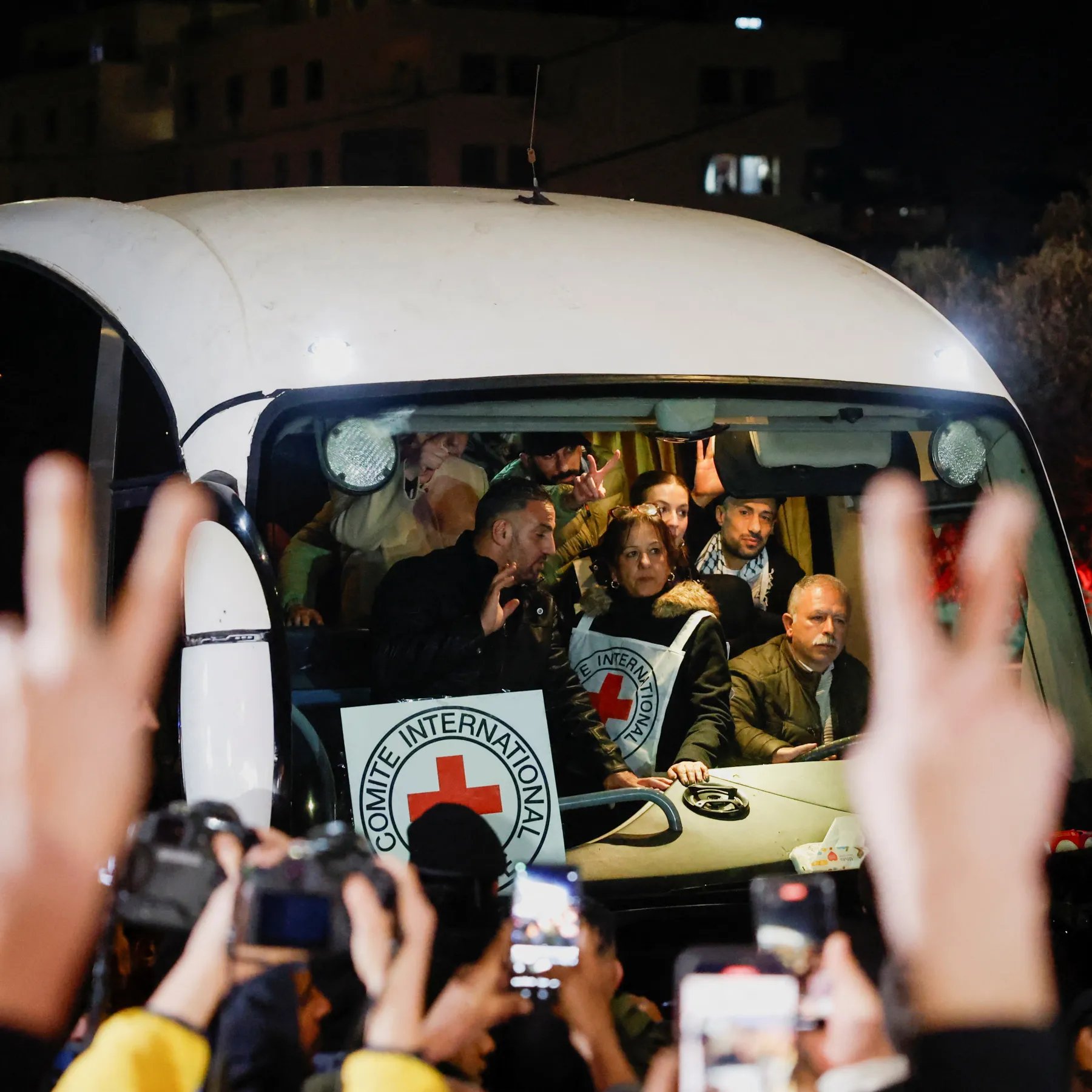 ICRC teams facilitate transfers of hostages and Palestinian detainees’ remains under the ceasefire agreement