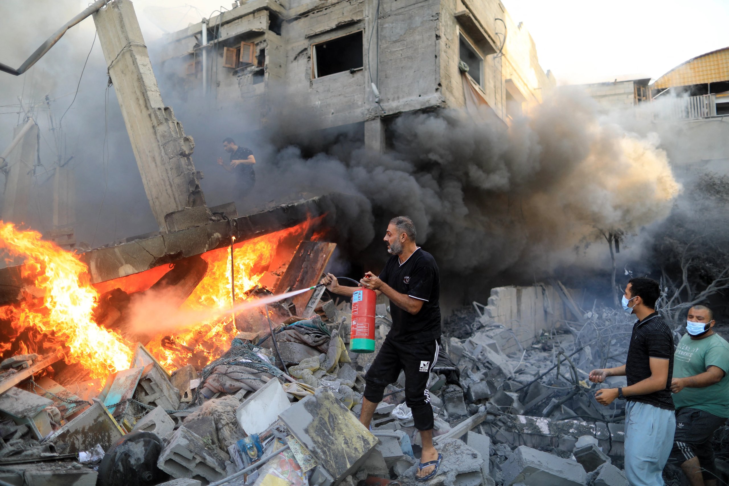 Israeli airstrikes kill children Gaza Khan Younis amid UNRWA raid