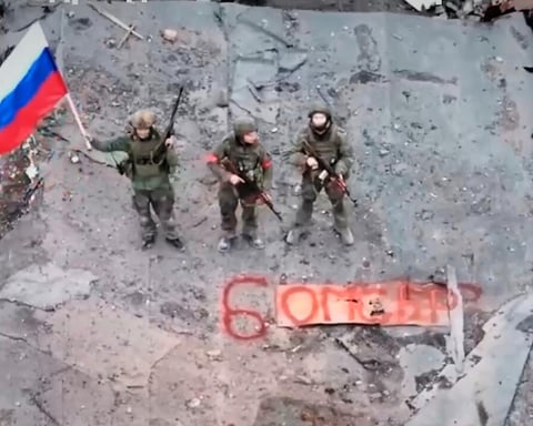 Russian military advances in Donetsk region as Ukrainian forces withdraw from Siversk December 2025