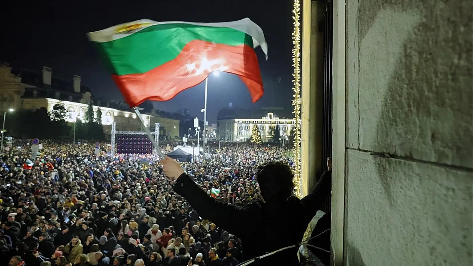 Mass anti-corruption protests in central Sofia after Bulgaria's government resigns ahead of eurozone entry