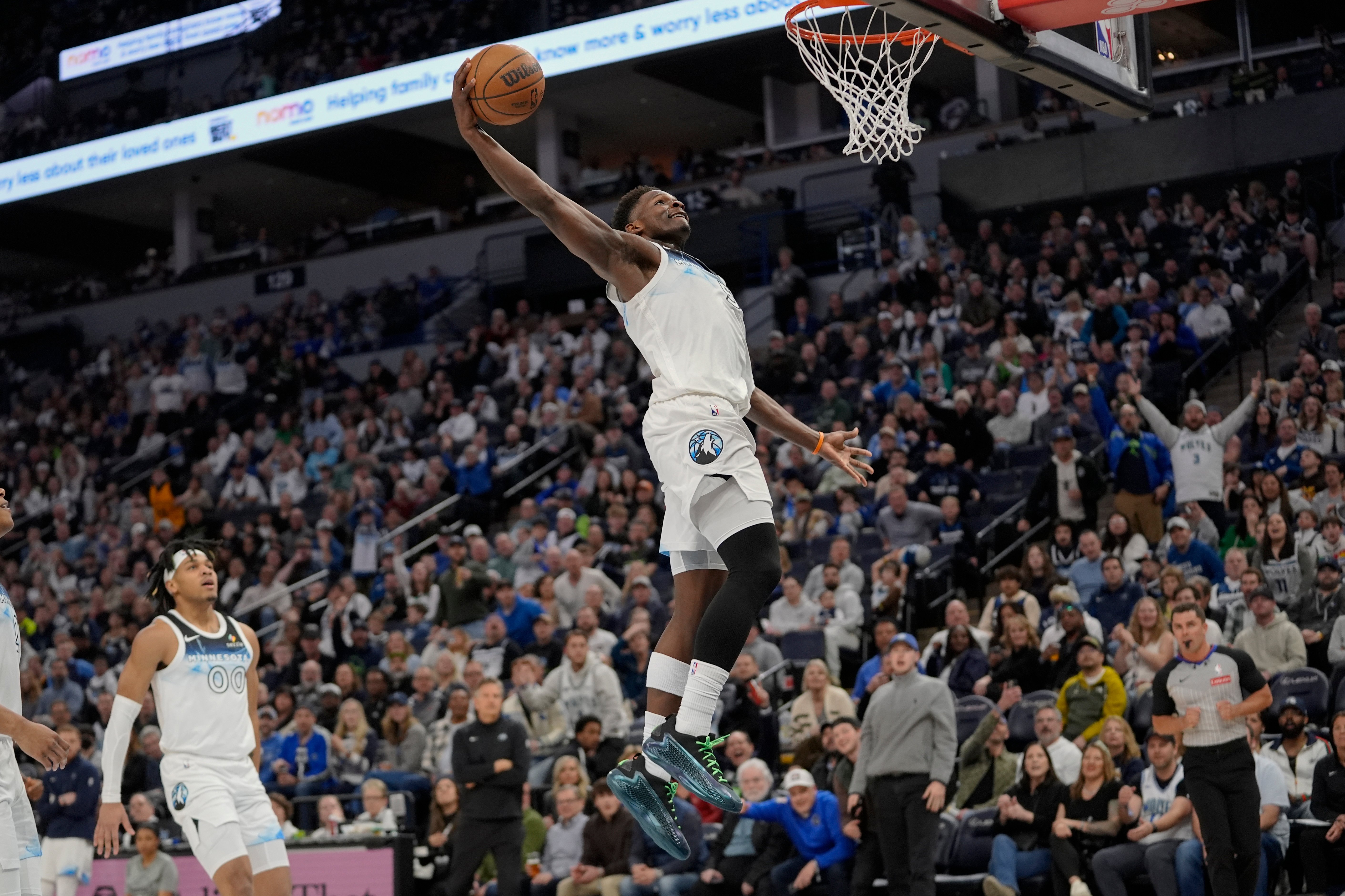 Anthony Edwards' playing style