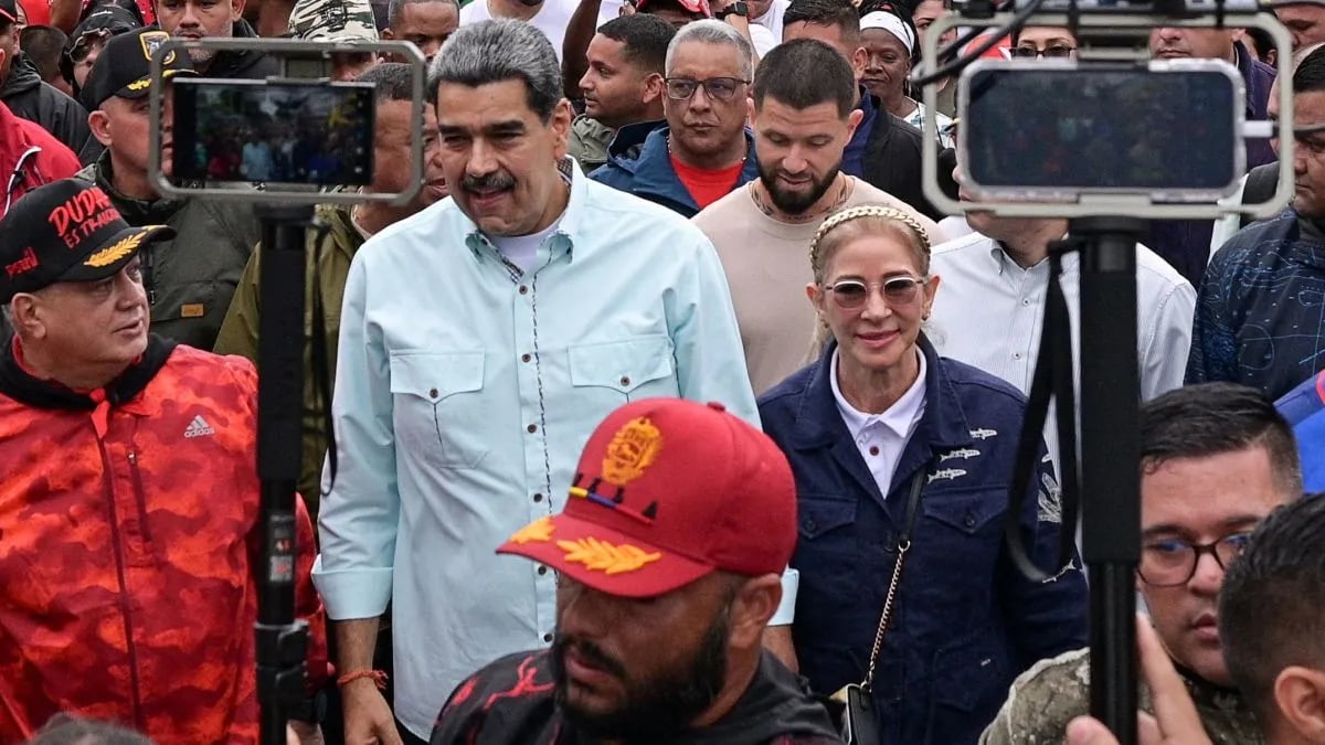 Nicolas Maduro and Cilia Flores appear in US court after capture