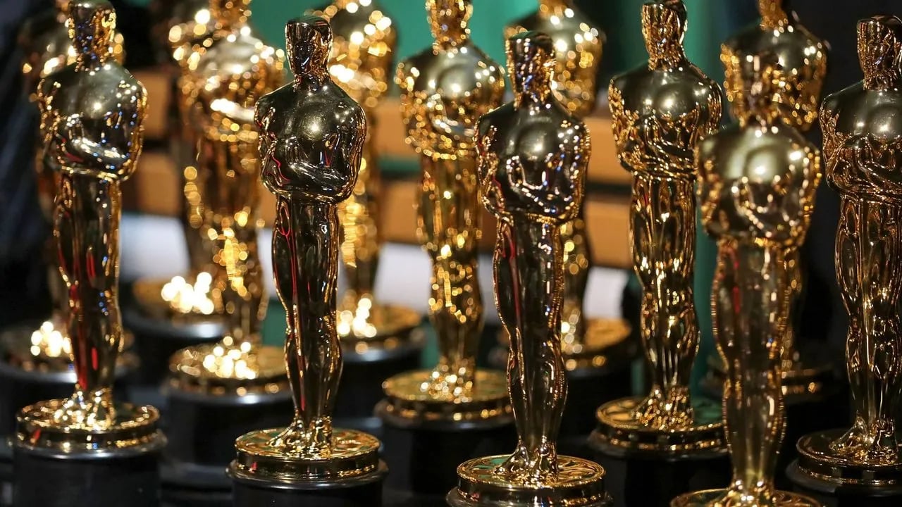 Academy Awards Oscar statue representing Hollywood’s top film honor