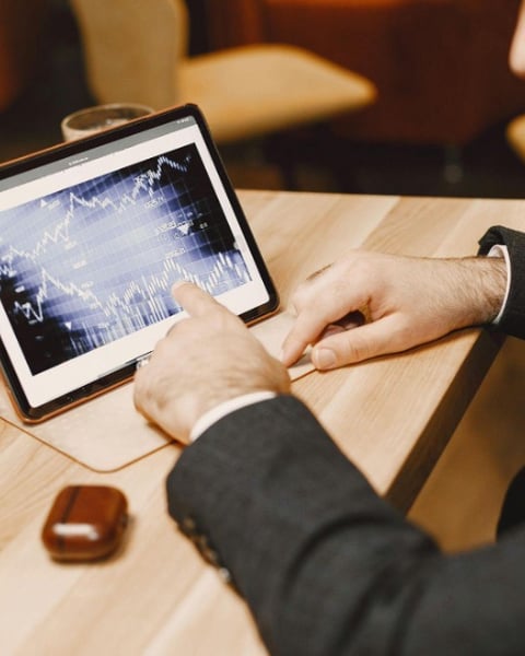 Pocket Option USA: Why Some Retail Traders Still Research Binary Options