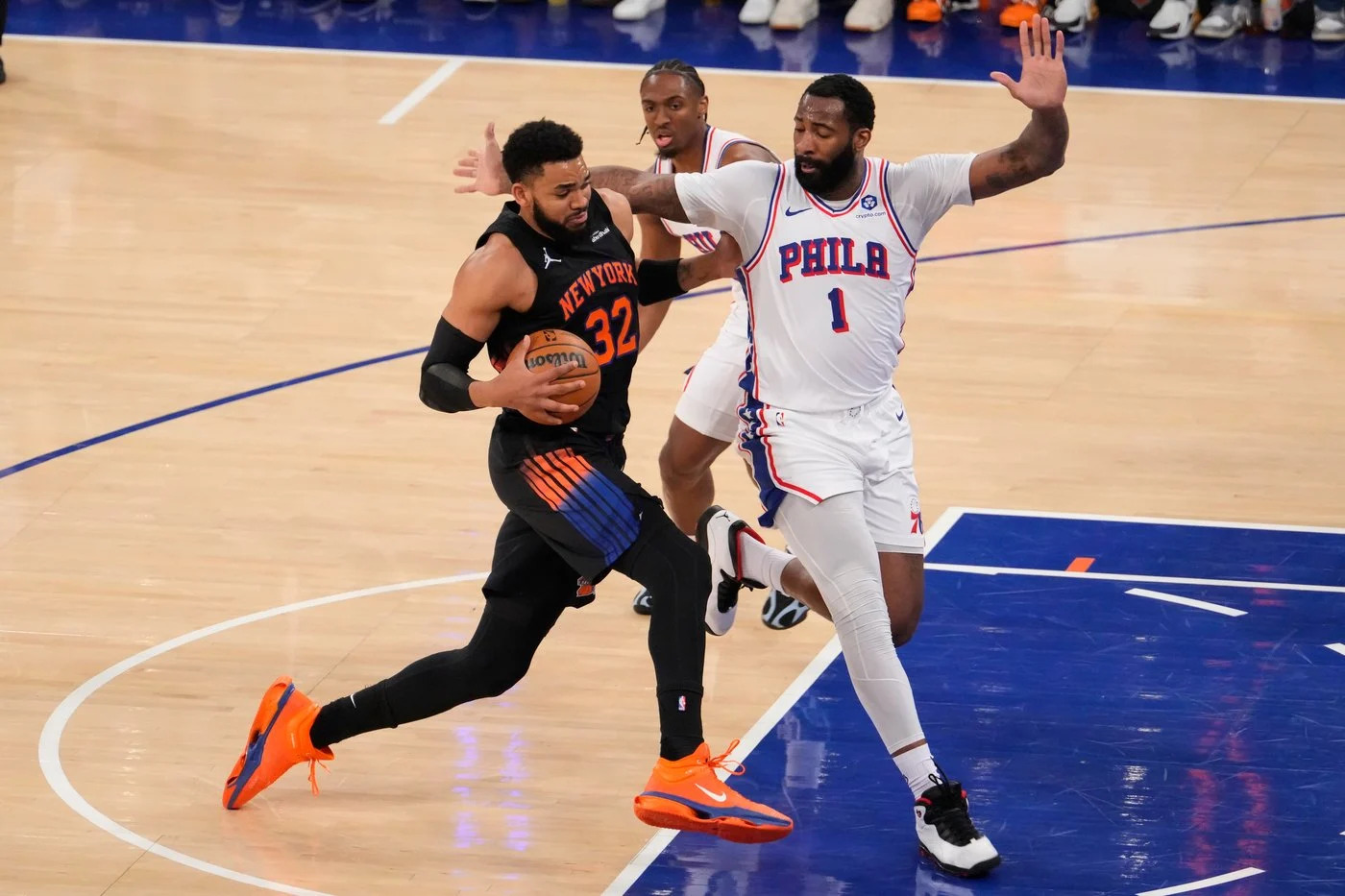 Jalen Brunson celebrates during Knicks Game 3 playoff win over the 76ers