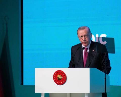 Turkish President Recep Tayyip Erdogan conducts emergency diplomacy over US-Iran tensions and the Strait of Hormuz crisis