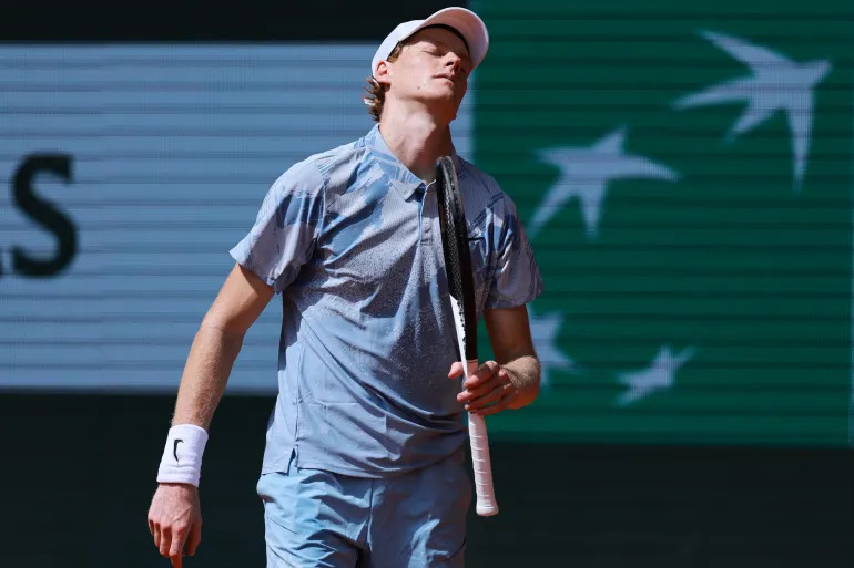 Juan Manuel Cerúndolo celebrates upset victory over Jannik Sinner at Roland Garros 2026