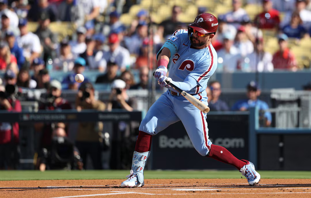 Kyle Schwarber hits his 200th career home run as a Phillie