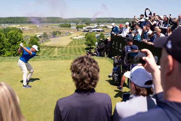 Crowds gather at Trump National Golf Club for LIV Golf Virginia