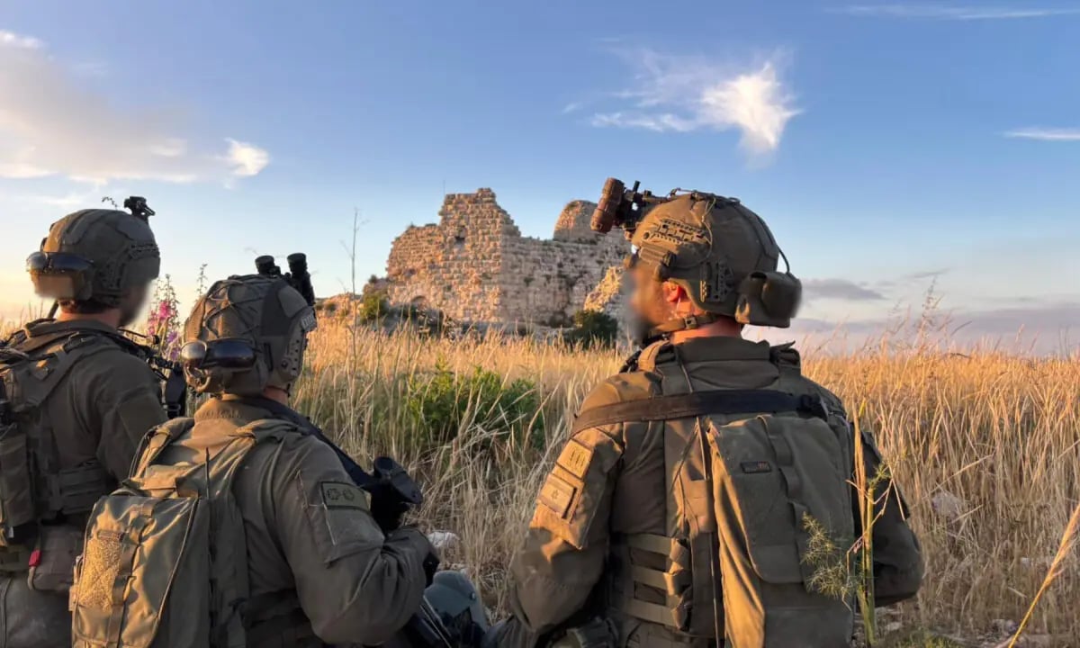 Israeli flag raised over medieval Beaufort Castle in southern Lebanon after IDF capture May 2026
