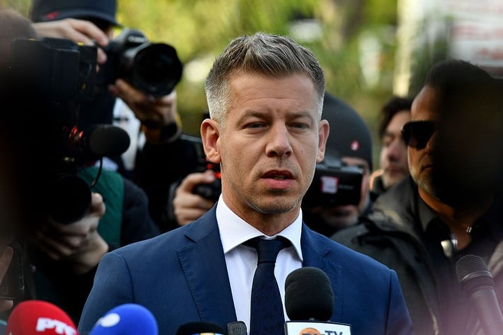 Hungarian Prime Minister Péter Magyar at press conference on Ukraine EU accession cluster deal