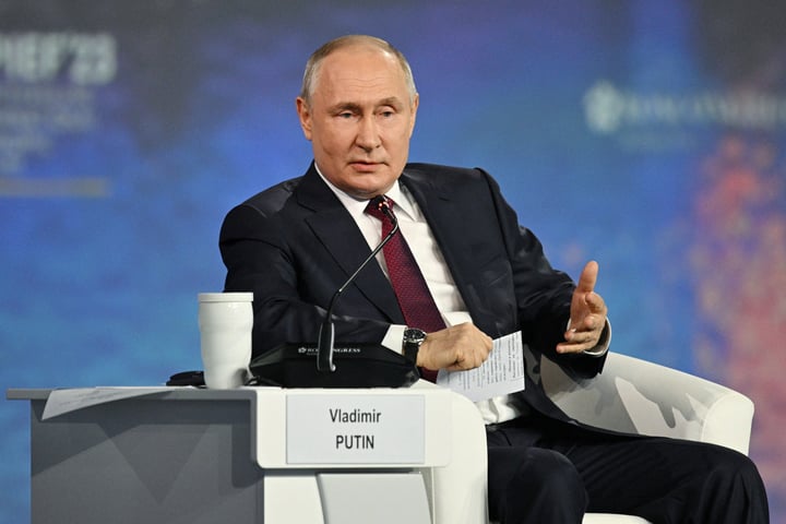 Vladimir Putin speaking at the St. Petersburg International Economic Forum plenary session on AI and drones